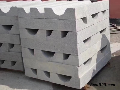 河南芝麻灰異形路沿石與花崗巖板材的加工應(yīng)用